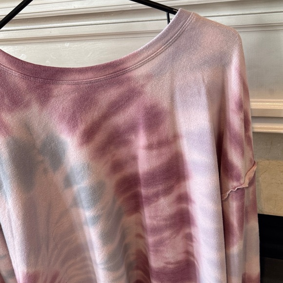 Knox Rose Purple and Gray Tie-Dye Sweatshirt size XL.  Listing #9161 - Picture 3 of 11
